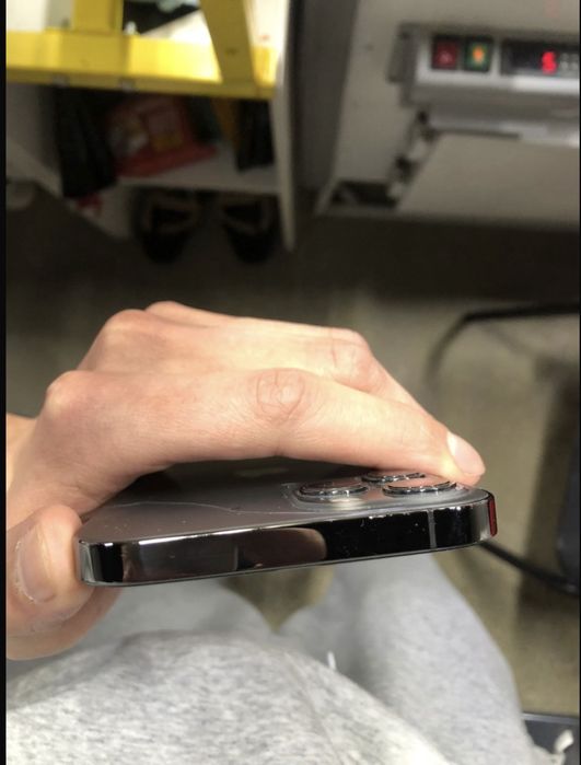 Продам iphone 12 pro max 256gb