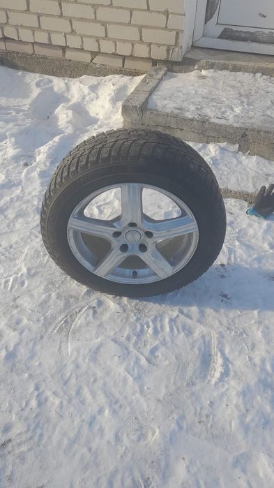 Продам шины с дисками комлект