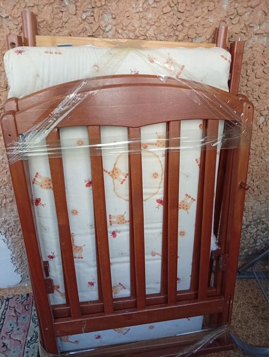 Продается детская кроватка