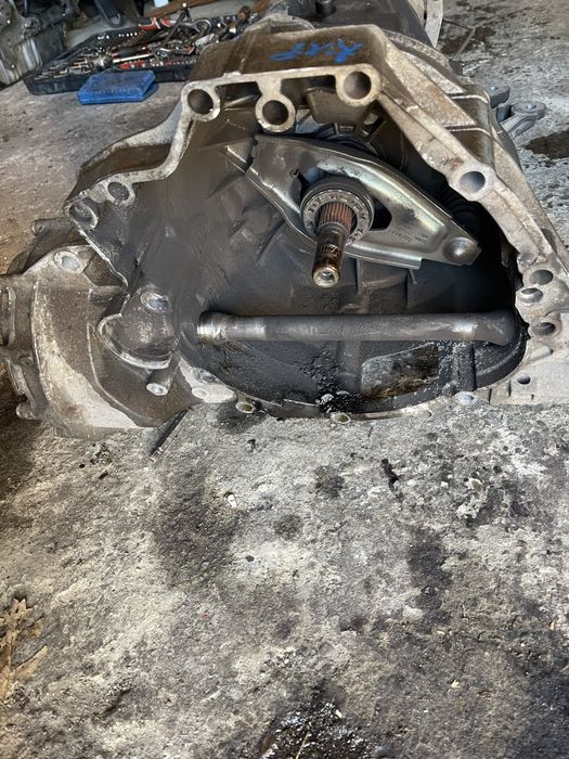 Cutie manuala Audi A4 B8 A5 8T 2.0 cod KXP 6 Tr 2008-2012