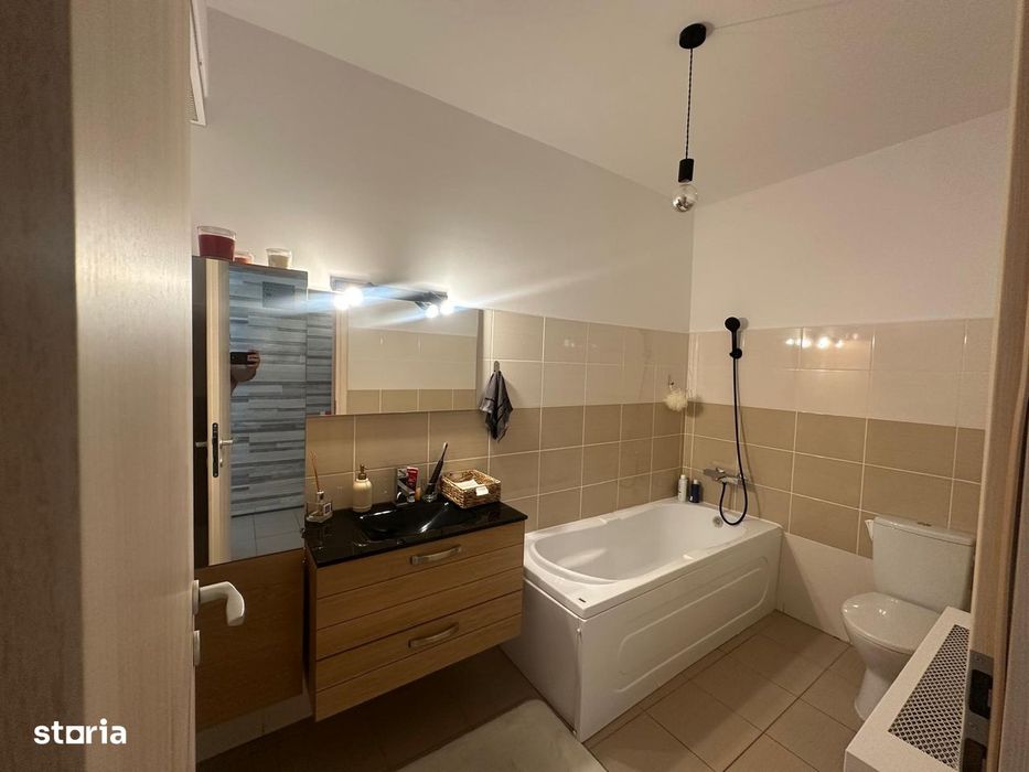 Apartament 3 camere de vanzare, 78mp, mobilat, loc de parcare inclus