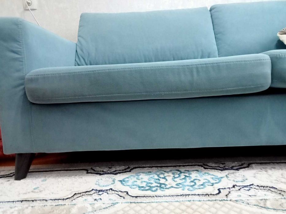 Продам диван в хорошем состоянии