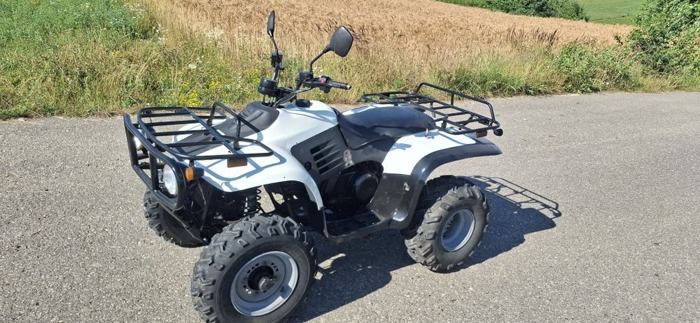 Vând atv linhai 300cc  cu acte