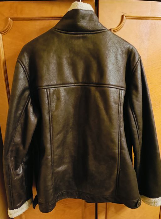 Geacă maro imitație piele,cu căptușeală XL.