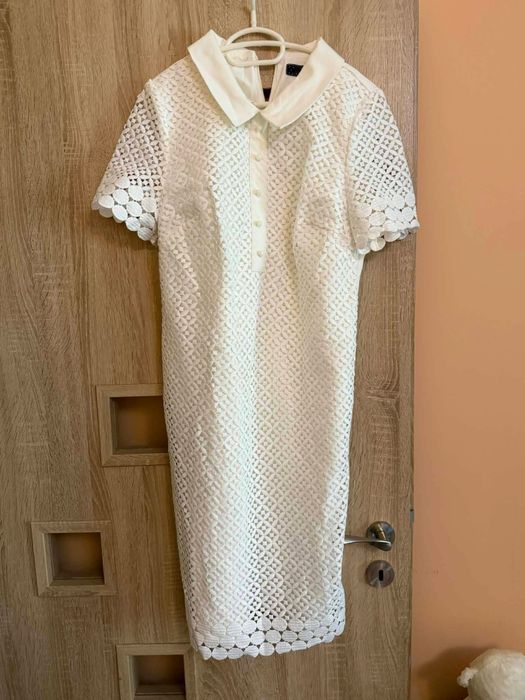 Много запазени рокли 20€ бр