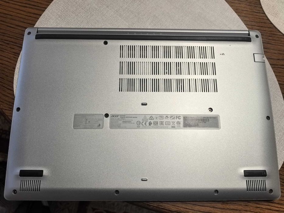 Laptop ACER Aspire 5 , AMD Ryzen 3 4300U 15,6 IPS