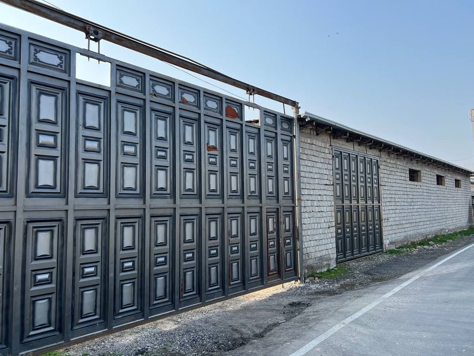 Ishlab chiqarish tsexi sotiladi (barcha qulayliklar bilan)