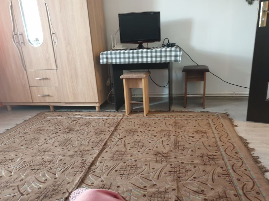 Inchiriez  garsoniera