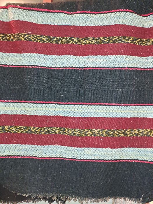 Вълнени черги нови 307-85 см