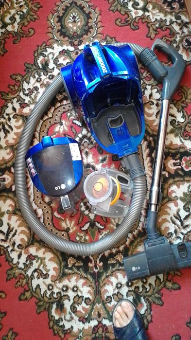 Мощный Пылесос  с гаранттией