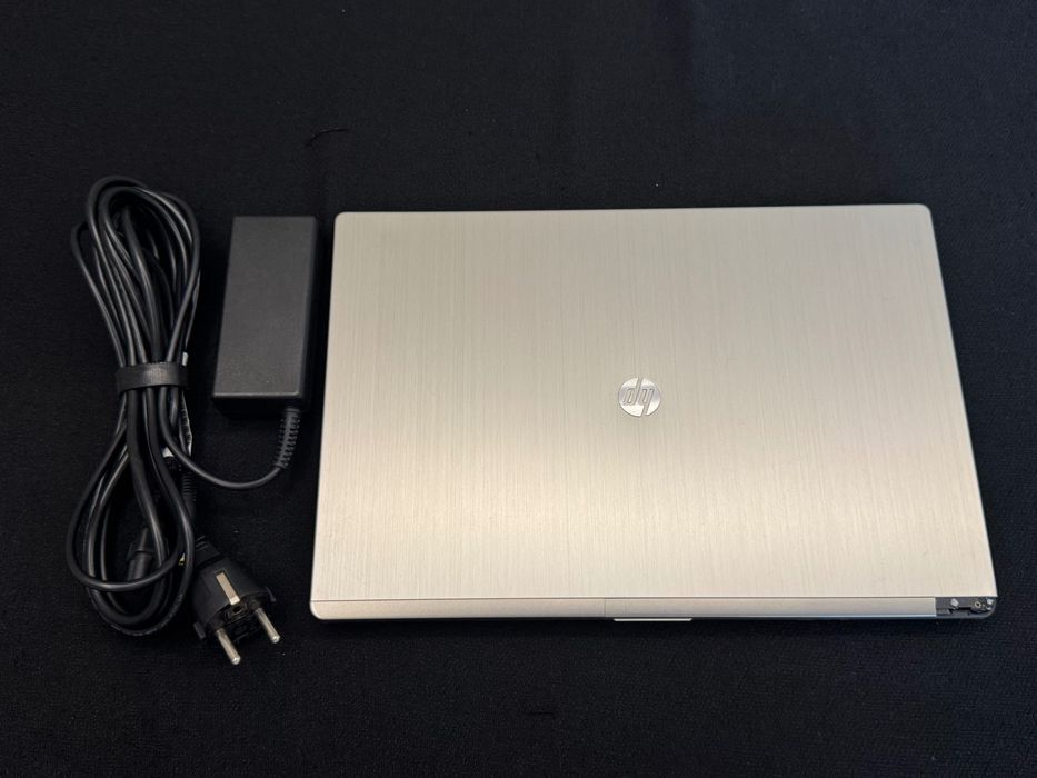Лаптоп HP Folio 13-2000 / i5 / 4GB RAM / 128GB SSD / 13.3” / Windows 10 Pro