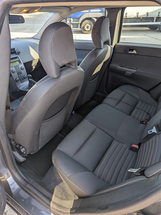 Vând Volvo V50 an 2011