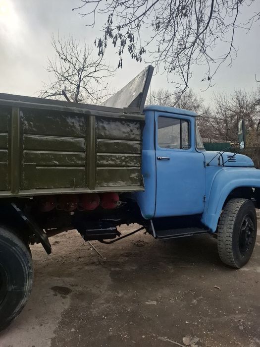Продается ЗиЛ самосвал