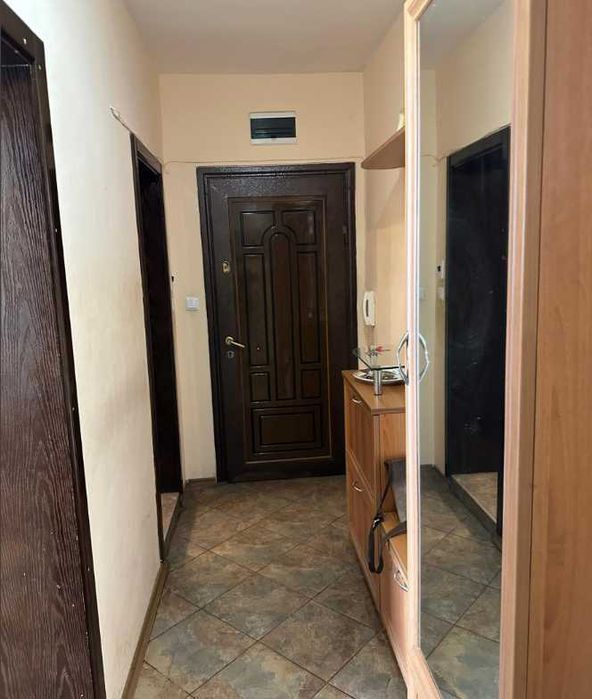 Дава се под наем Тристаен апартамент в Варна, Гръцка махала - 118 кв.м за 700 € - Снимка #12