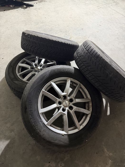 Джанти с гуми 235/65/17  Dezent 5x112