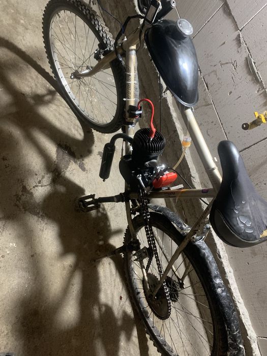 Vănd bicicleat motor 100cc 3,2 cp