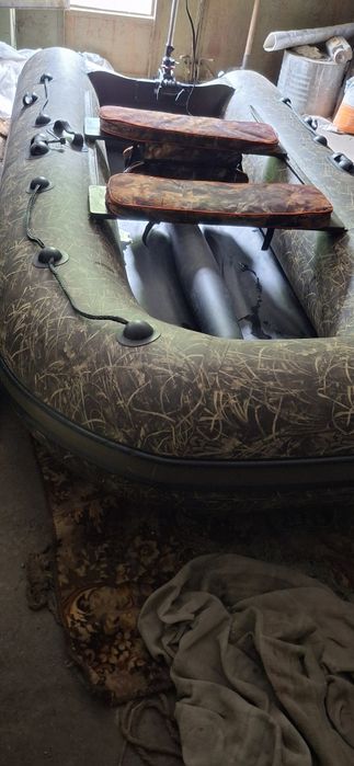 Продам лодку полный комплект