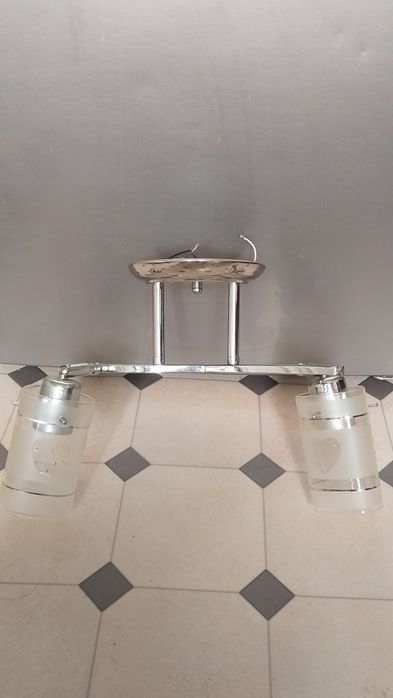 Продам люстры б/у