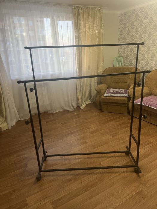 Продам диван.