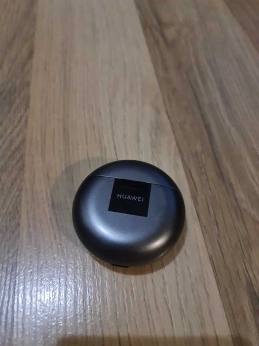 Безжични слушалки HUAWEI FreeBuds 4
