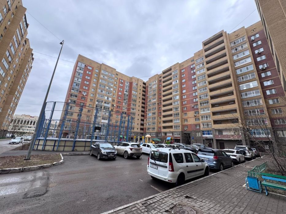 Продам квартиру ЖК Мирас-2