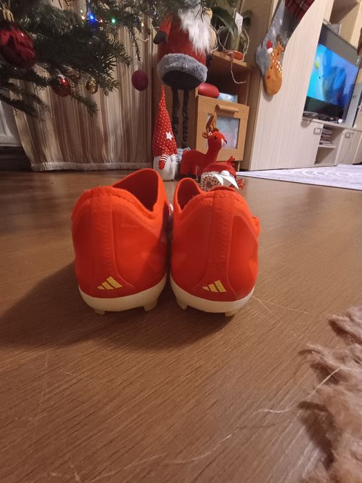 Vând ghete de fotbal crazy fast,mărimea 38,250 RON,nu ofer transport!