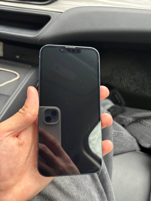 продам iphone 13