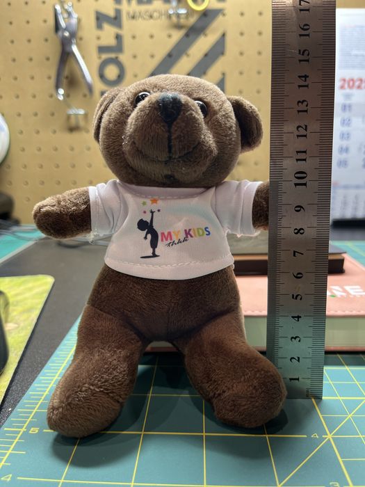 Мече с персонализирана тениска