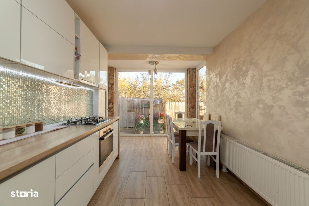 Casa cu priveliste - Stefanesti!