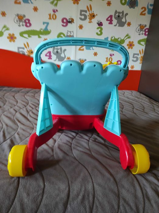 Продавам детска играчка проходилка Chicco.