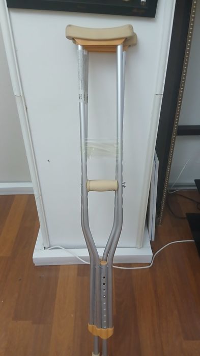 Костыли подмышечные продам