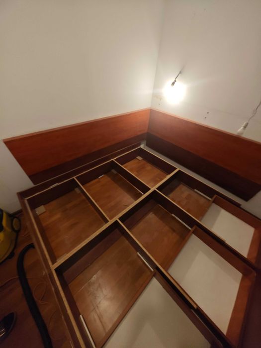 Pat 200/180 sau pat + șifonier