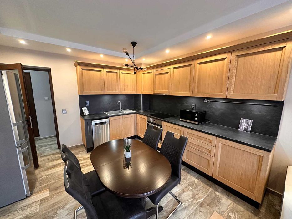 Тристаен апартамент - Надежда 4