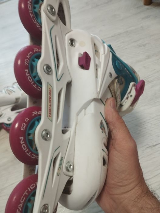 Продам роликовые коньки