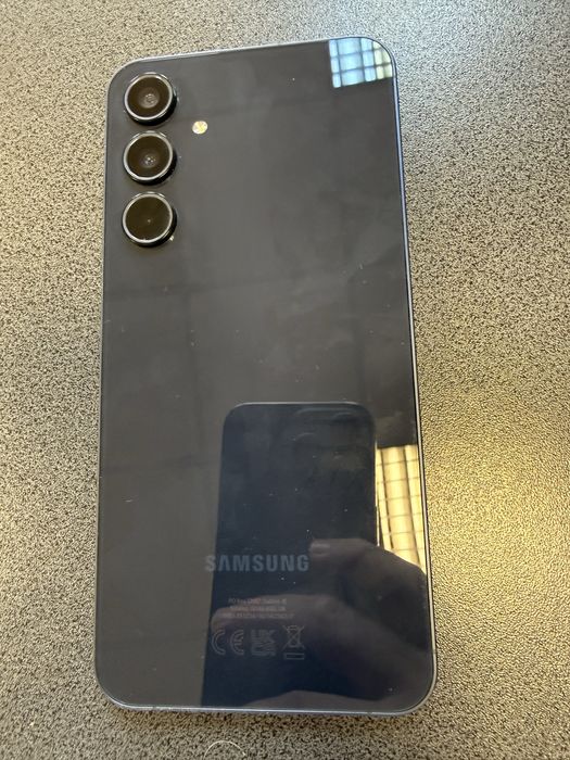 Samsung A55 5g 8gb ram cu 128 gb spatiu de stocare