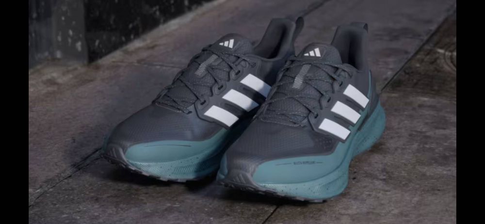 Продаются adidas мужские кроссовки