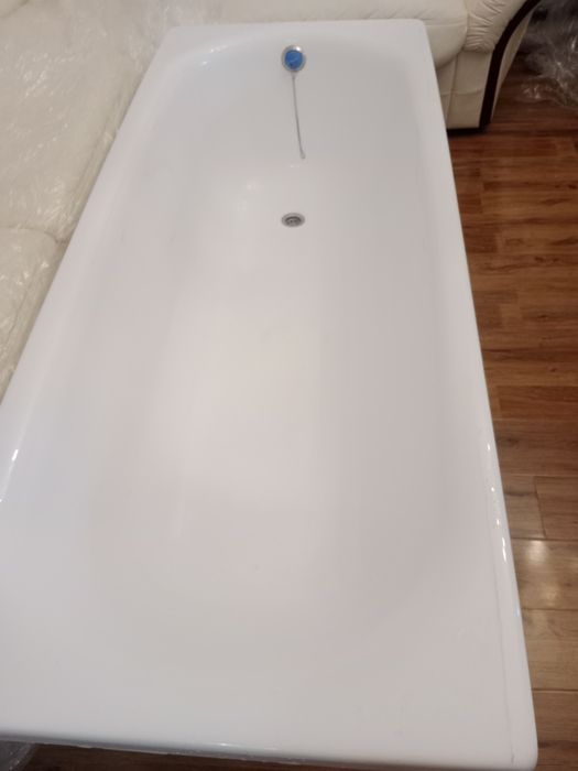 Ванна,экран, смеситель