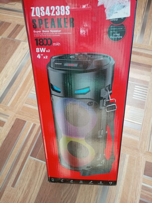 Продам колонку музыкальную новая