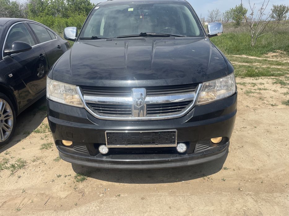 Dezmembrez Dodge journey 2.0 automat