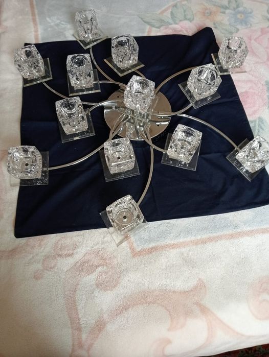 Продам люстры 5000тг и 2000тг