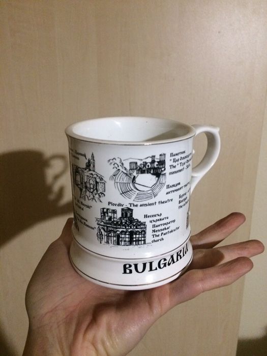 Сувенирна чаша и чиния