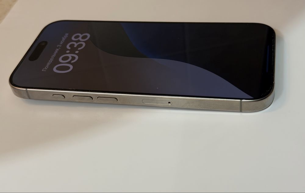 Iphone 16 pro 1TB 90% , с симкартой