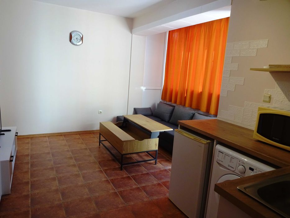 Дава се под наем Едностаен апартамент в Варна, Левски - 30 кв.м за 239.19 € - Снимка #2