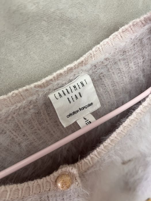 Продавам детска жилетка, елече 6г, 10г и 11г