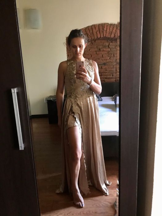Rochie elegantă aurie