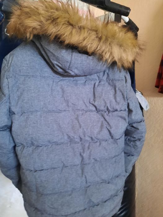 Пуховик на мальчика новый