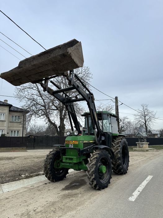 John Deere 2140 cu incarcator