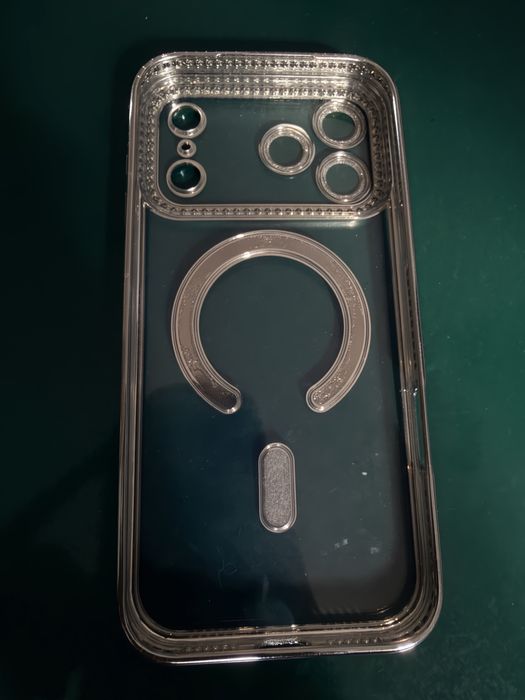 Iphone 17 pro max carcasa