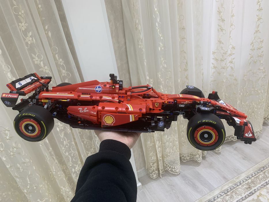 Lego Technic Ferrari sf-24