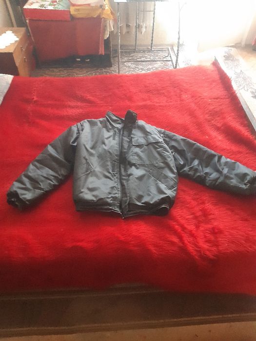 Зимно яке става на елек